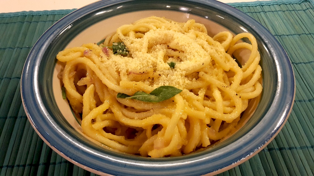 Foratti ADRIA con salsa de salvia
