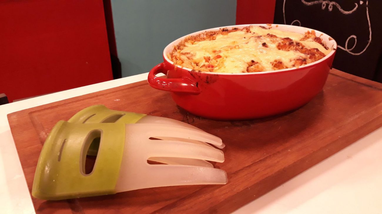 Budín al horno de arroz y atún