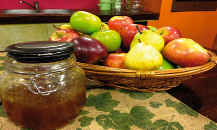Chutney de manzana y peras para acompañar carnes